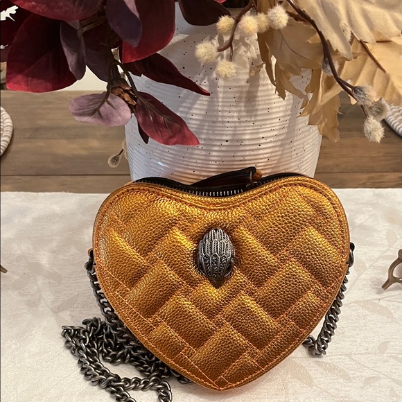 Kurt Geiger Gold Heart Clutch with Chain - Picture 1 of 16